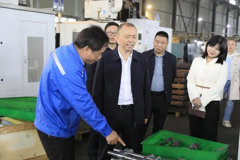 雁峰区委书记魏春生深入环境科技企业开展“送解优”专项行动，精准服务助力产业升级